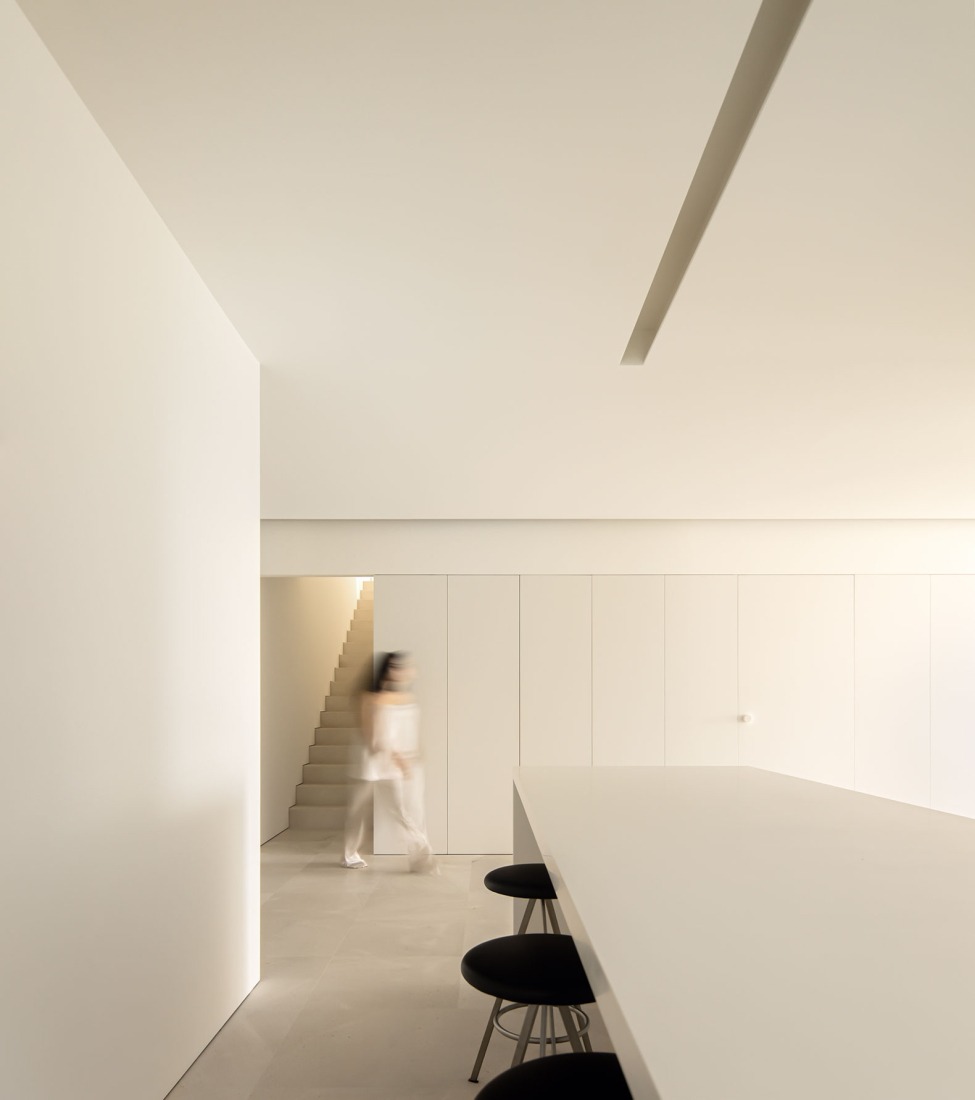 Mas Cadalt by Fran Silvestre Arquitectos. Photograph by Fernando Guerra.