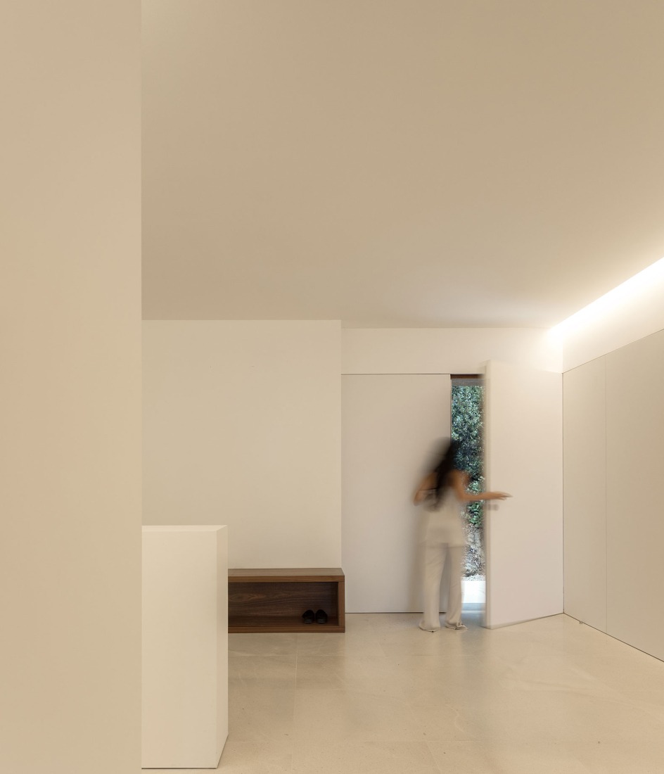Mas Cadalt by Fran Silvestre Arquitectos. Photograph by Fernando Guerra.