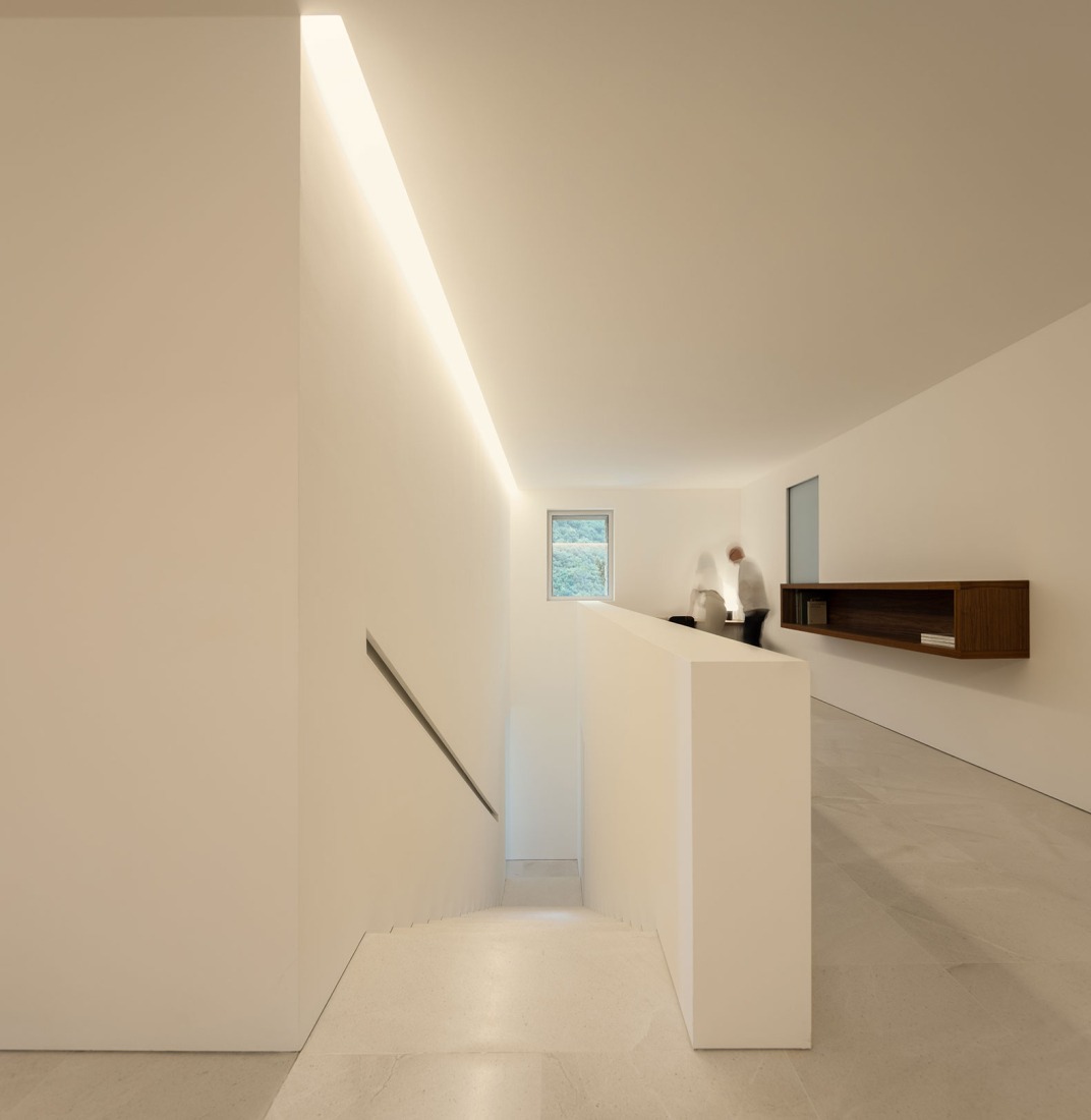 Mas Cadalt by Fran Silvestre Arquitectos. Photograph by Fernando Guerra.