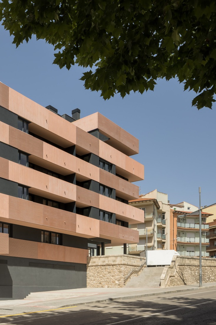 Magno Building by Javier Prieto Arquitectos. Photograph by Germán Cabo.