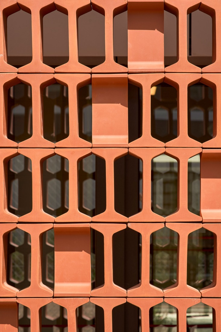 Edificio para ECYL y SEPE por Marcos Rico Arquitectos. Fotografía por Javier Bravo.