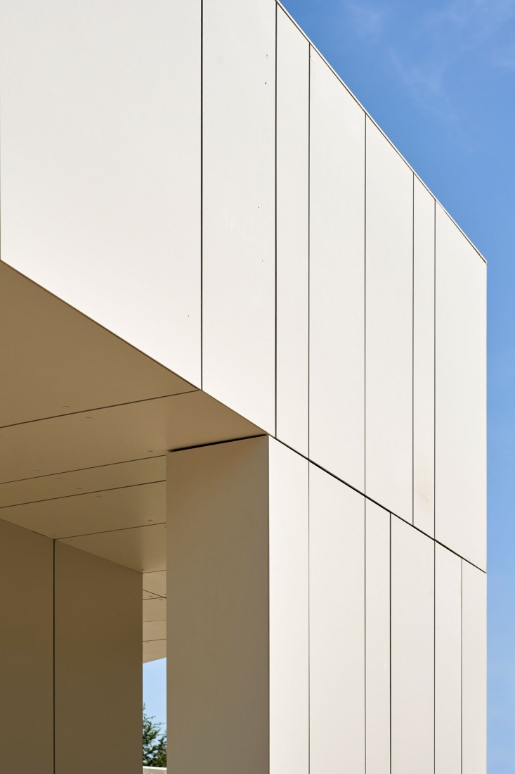 Edificio para ECYL y SEPE por Marcos Rico Arquitectos. Fotografía por Javier Bravo.