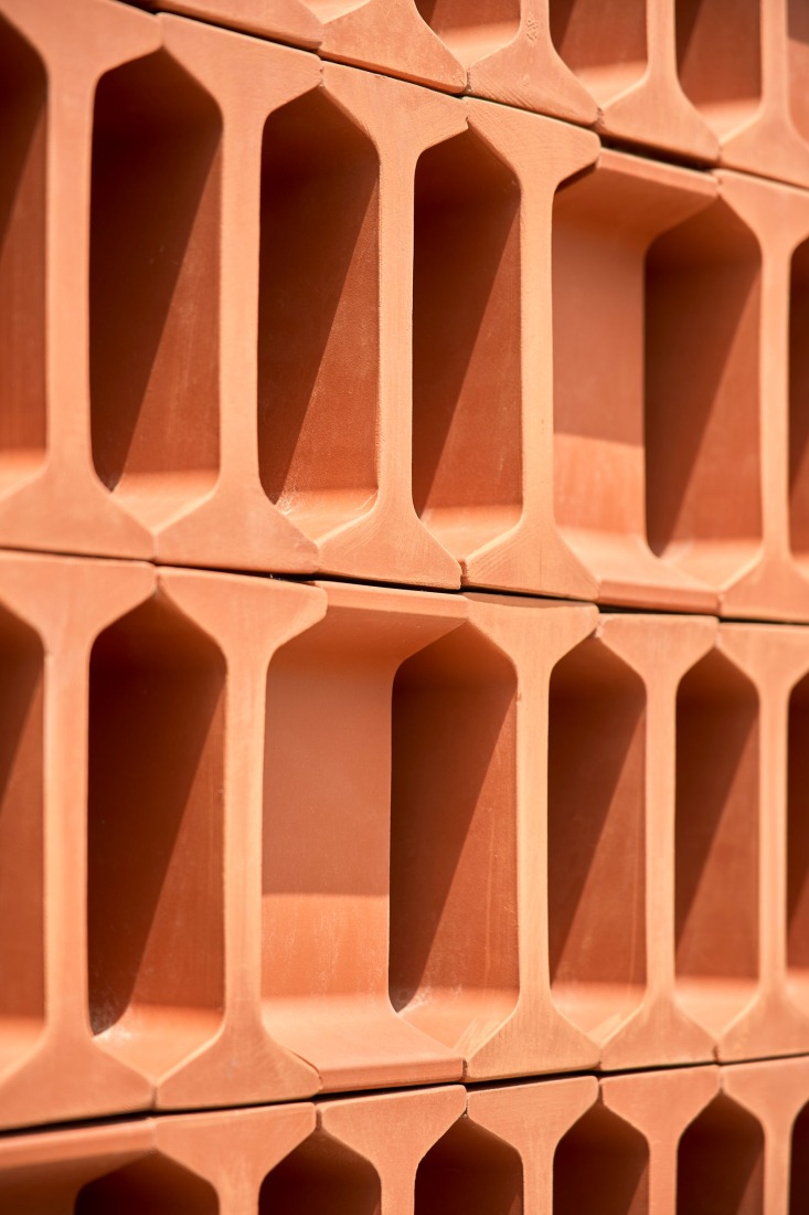 Edificio para ECYL y SEPE por Marcos Rico Arquitectos. Fotografía por Javier Bravo.