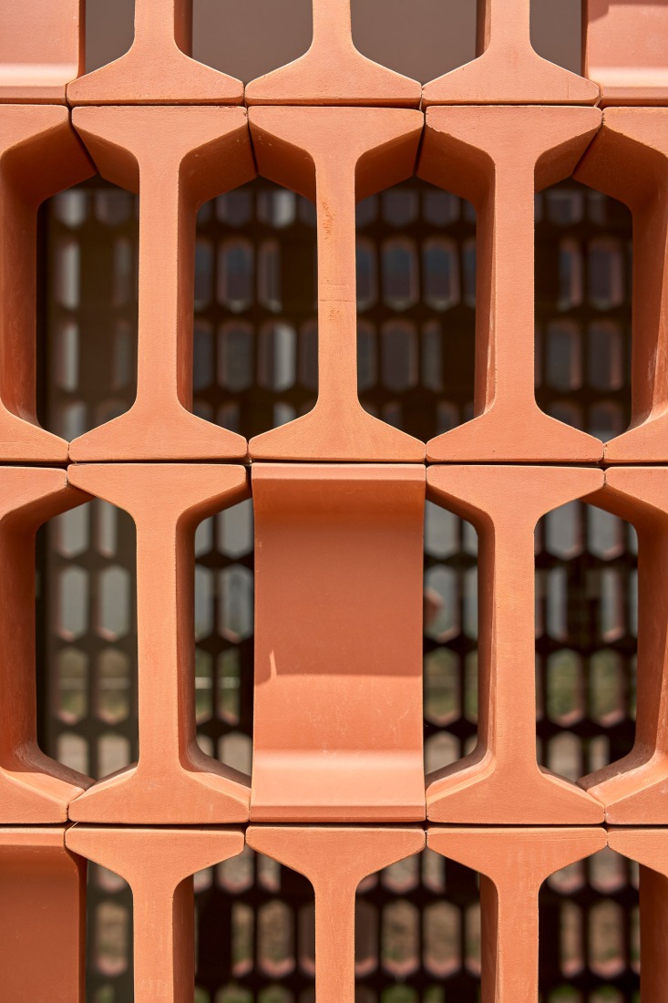 Edificio para ECYL y SEPE por Marcos Rico Arquitectos. Fotografía por Javier Bravo.