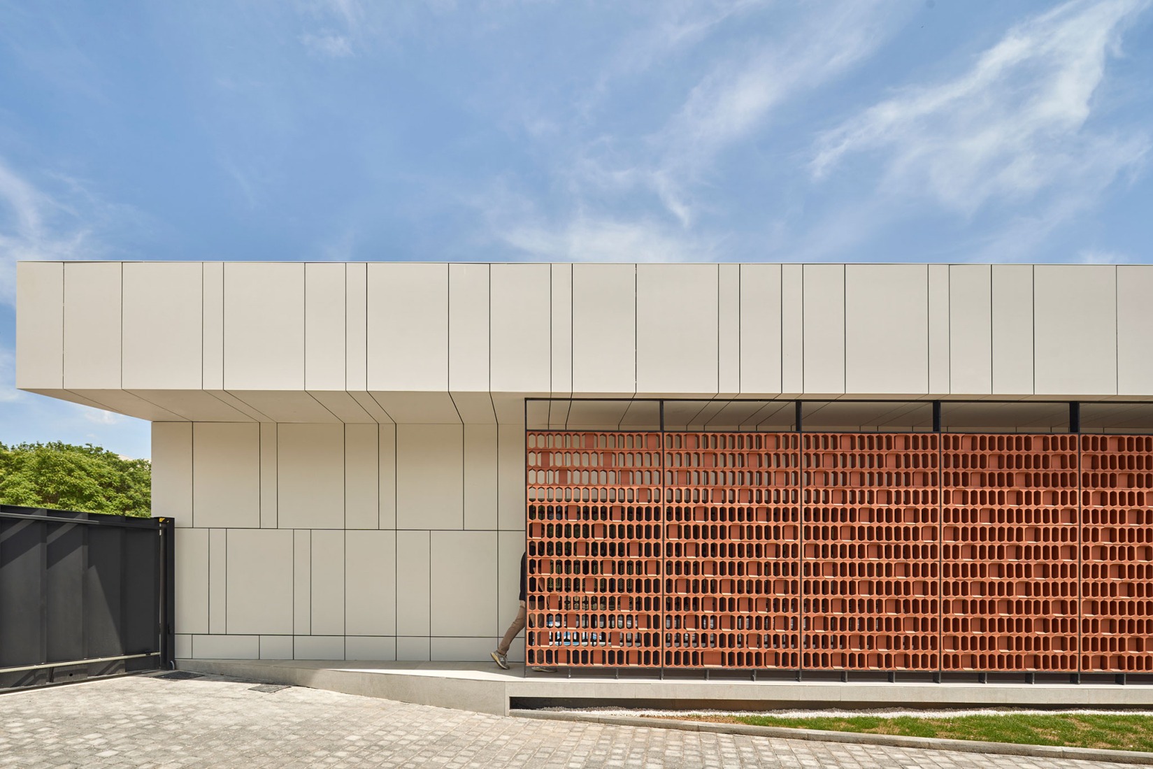 Edificio para ECYL y SEPE por Marcos Rico Arquitectos. Fotografía por Javier Bravo.