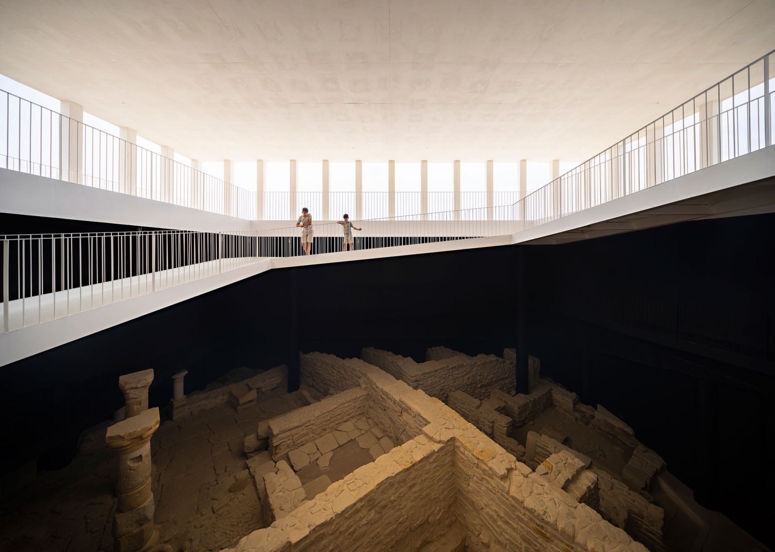 Puesta en valor de la Cisterna romana de «La Calderona» por Pablo Millán. Fotografía por Javier Callejas Sevilla.