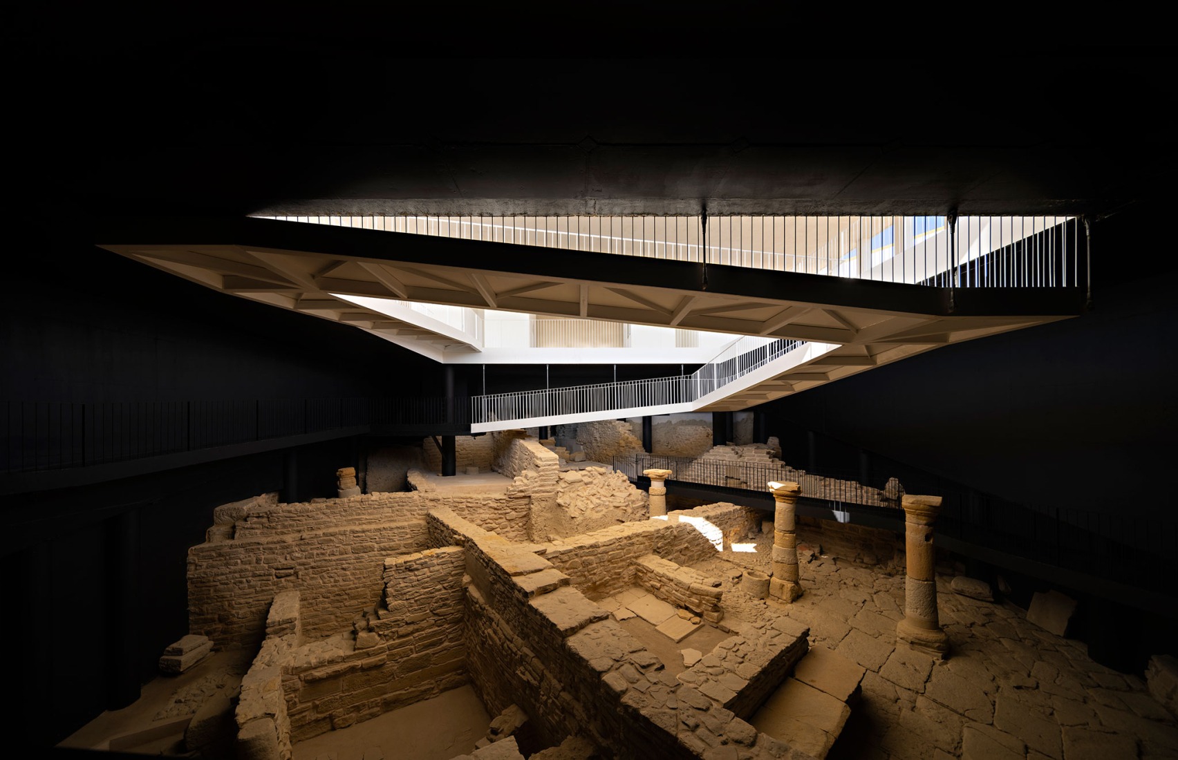 Puesta en valor de la Cisterna romana de «La Calderona» por Pablo Millán. Fotografía por Javier Callejas Sevilla.