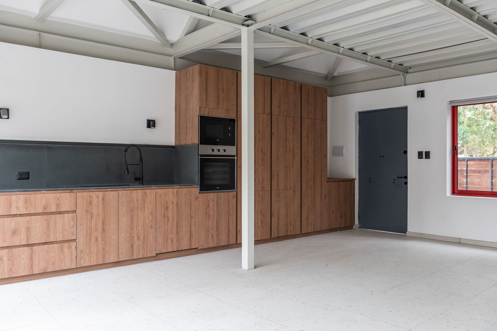 ZA House by Rodrigo Valenzuela Jerez. Photograph by Macarena Alvarez. 