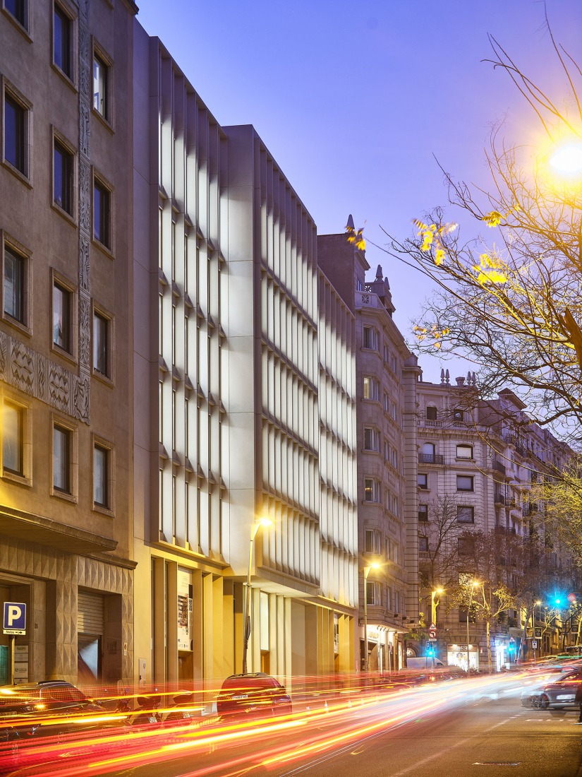 Renovation of the Aribau195 building by scob. Photograph by Adrià Goula.