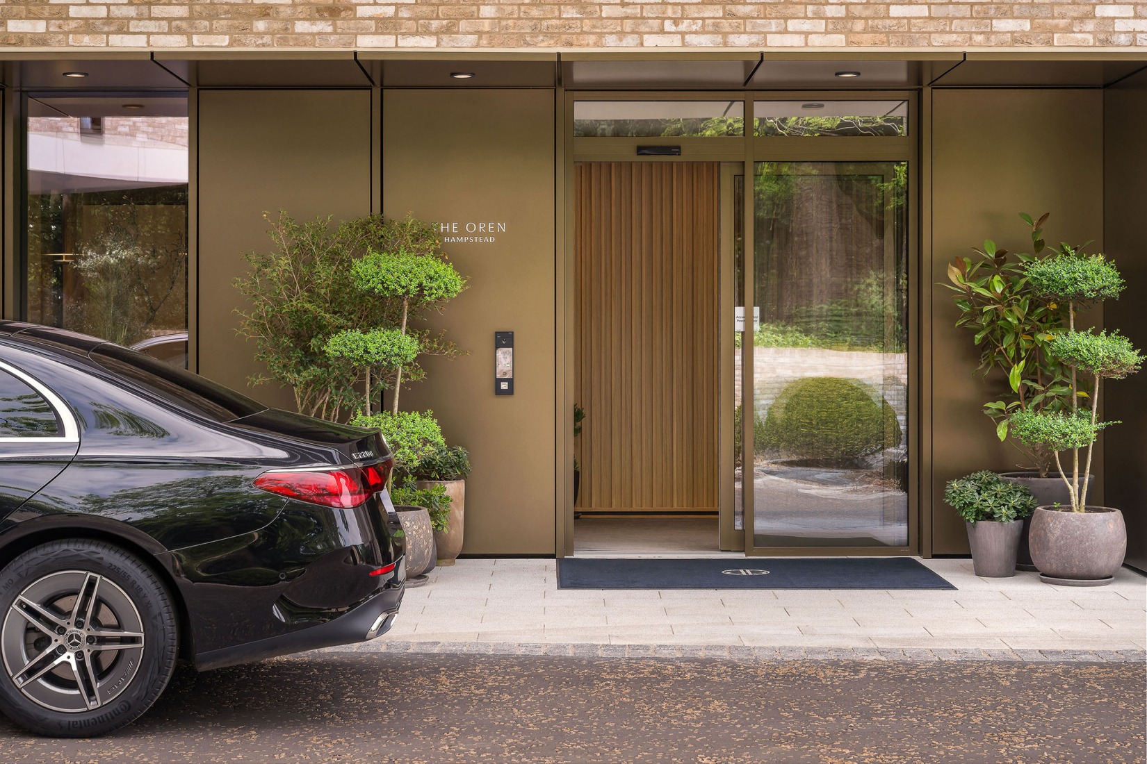 "The Oren" residential complex by Stanton Williams. Photograph by Alex Winship.