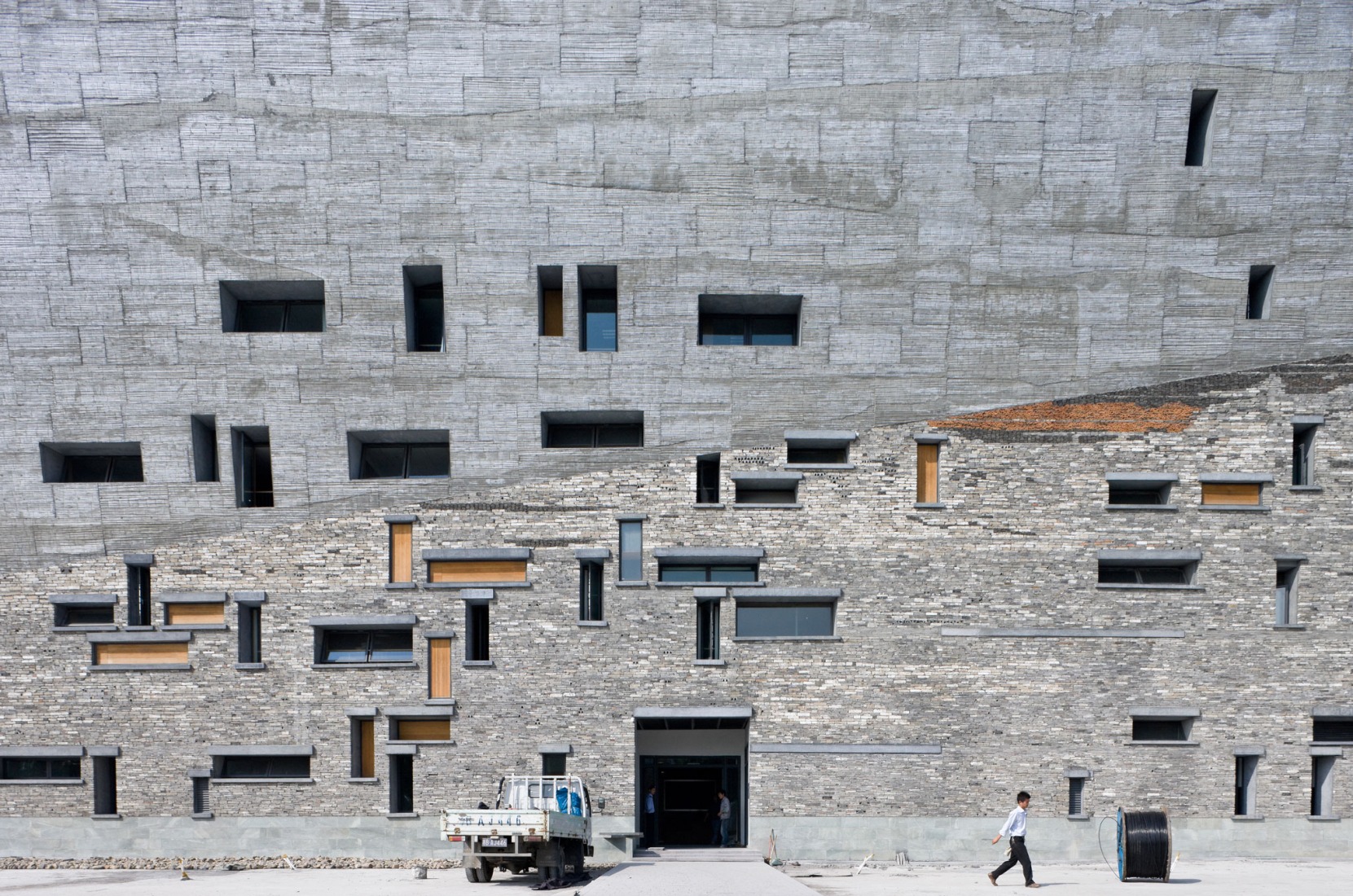 Amatuer Architecture Studio, Detalle, Museo de Historia de Ningbo, 2008. Fotografía por Iwan Baan.