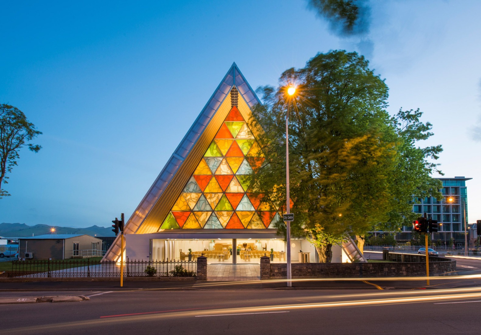 Catedral de cartón, 2013, Iglesia de Christchurch, Nueva Zealanda. Fotografía por Stephen Goodenough.