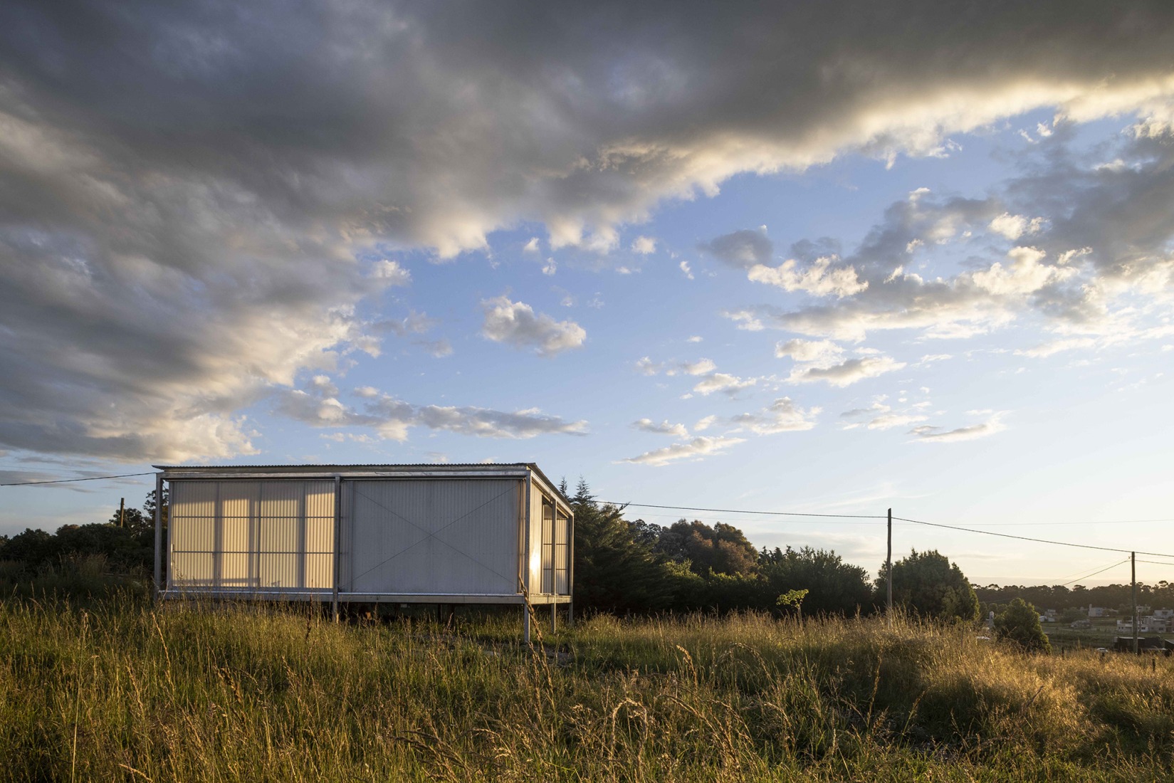 «Casa Tangram» por Bioma. Fotografía por Luis Barandiarán.