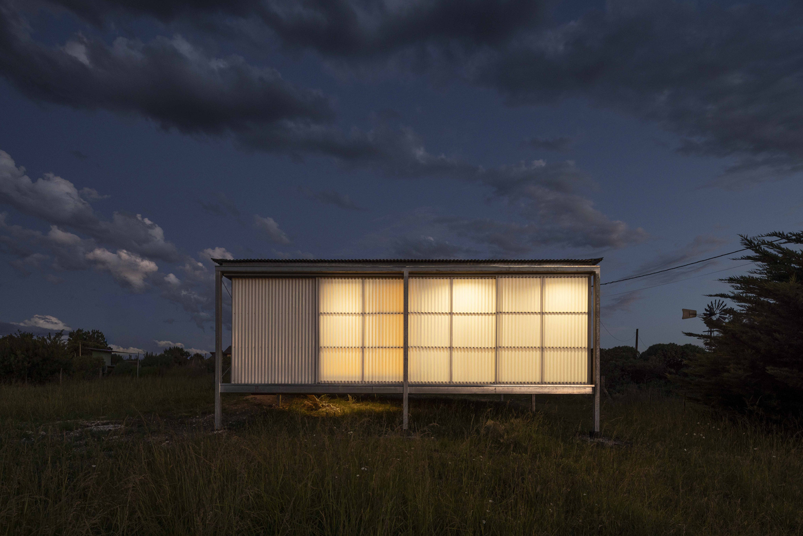 «Casa Tangram» por Bioma. Fotografía por Luis Barandiarán.