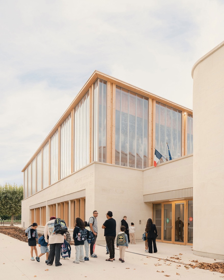 Simone Veil School Complex by Le Penhuel et Associés. Photograph by Vladimir de Mollerat du Jeu.
