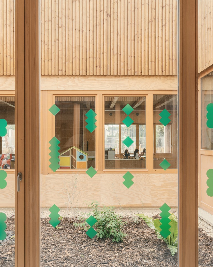 Simone Veil School Complex by Le Penhuel et Associés. Photograph by Vladimir de Mollerat du Jeu.