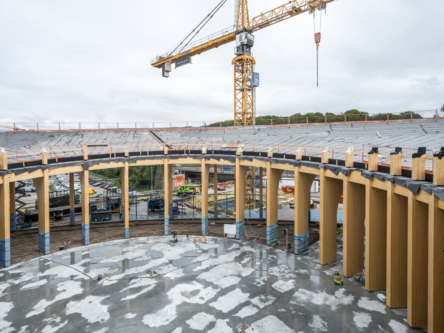 Construction process. "World of Volvo" by Henning Larsen. 