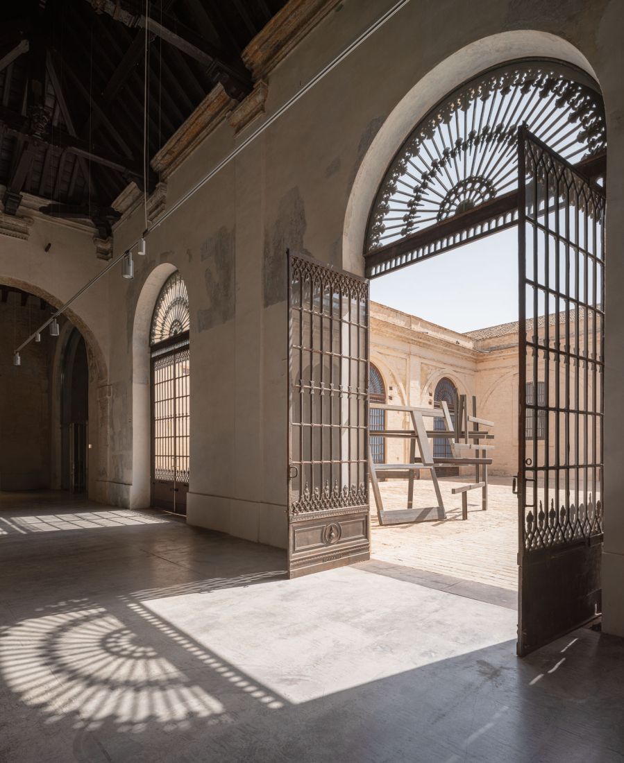 "Centro Magallanes_ICC" at the Royal Artillery Factory of Seville by Reina & Asociados. Photograph by Fernando Alda.