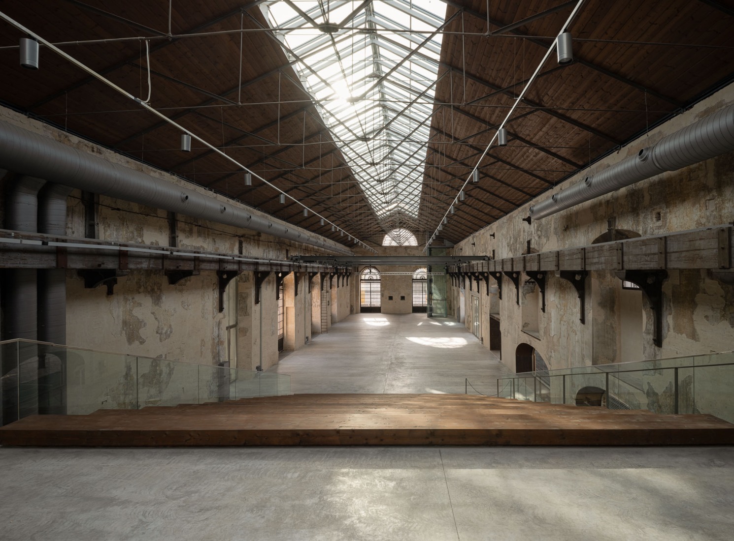 "Centro Magallanes_ICC" at the Royal Artillery Factory of Seville by Reina & Asociados. Photograph by Fernando Alda.