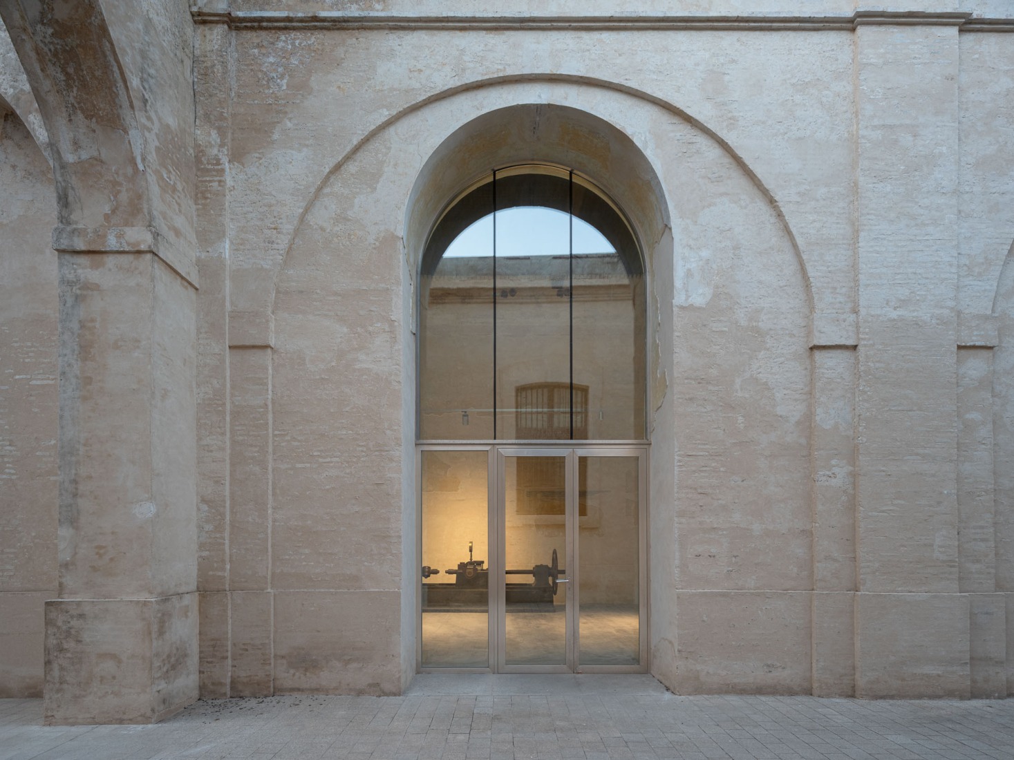 "Centro Magallanes_ICC" at the Royal Artillery Factory of Seville by Reina & Asociados. Photograph by Fernando Alda.