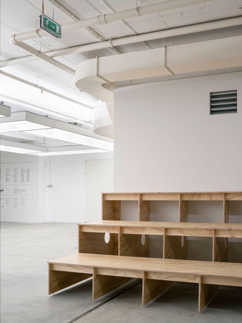 «Garage Encounters» por BUREAU. Fotografía por Dylan Perrenoud.