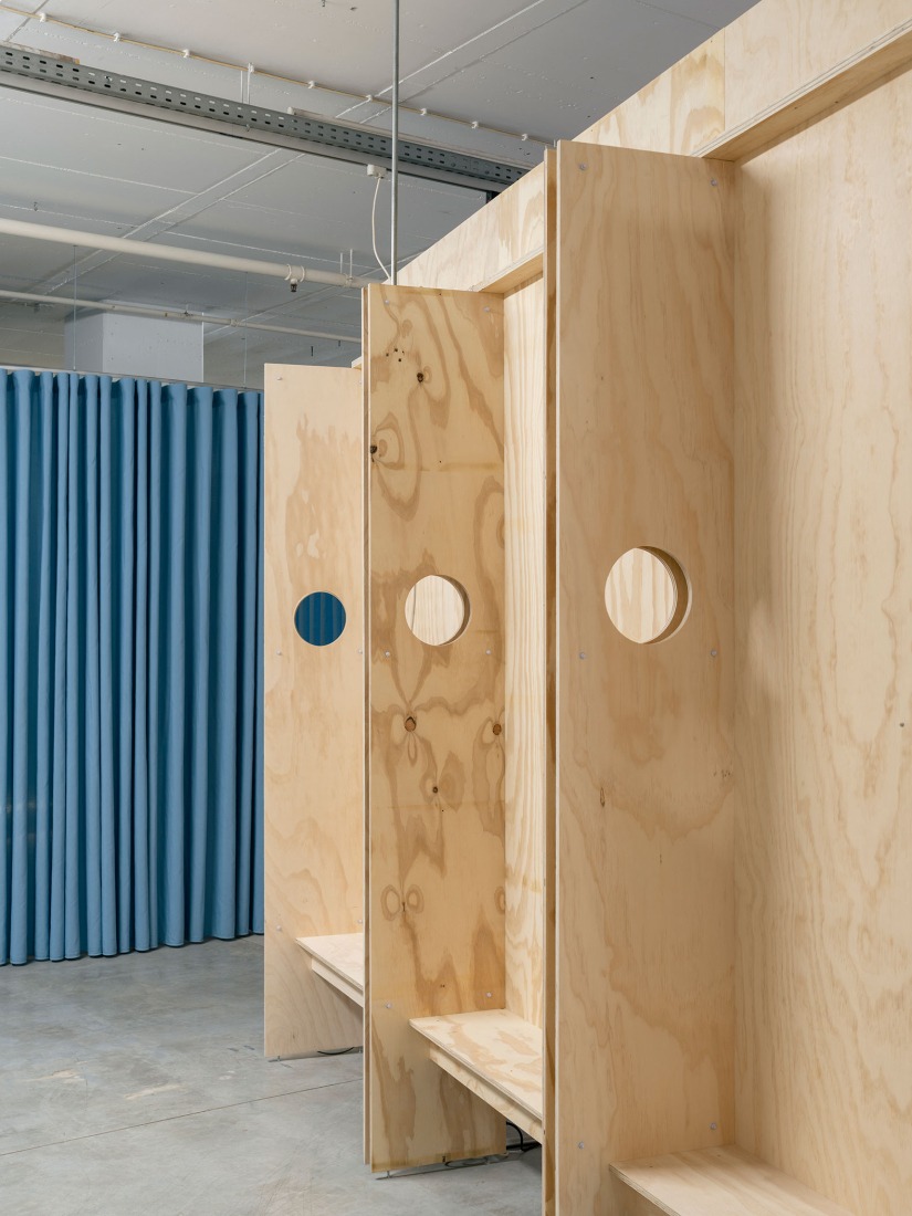 «Garage Encounters» por BUREAU. Fotografía por Dylan Perrenoud.