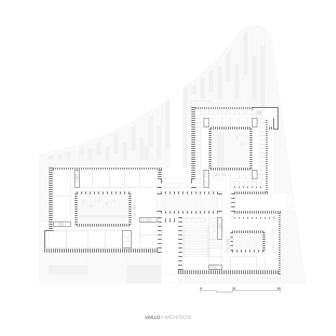 Plano de primera planta. Facultad de Turismo por Vaillo +Architects.