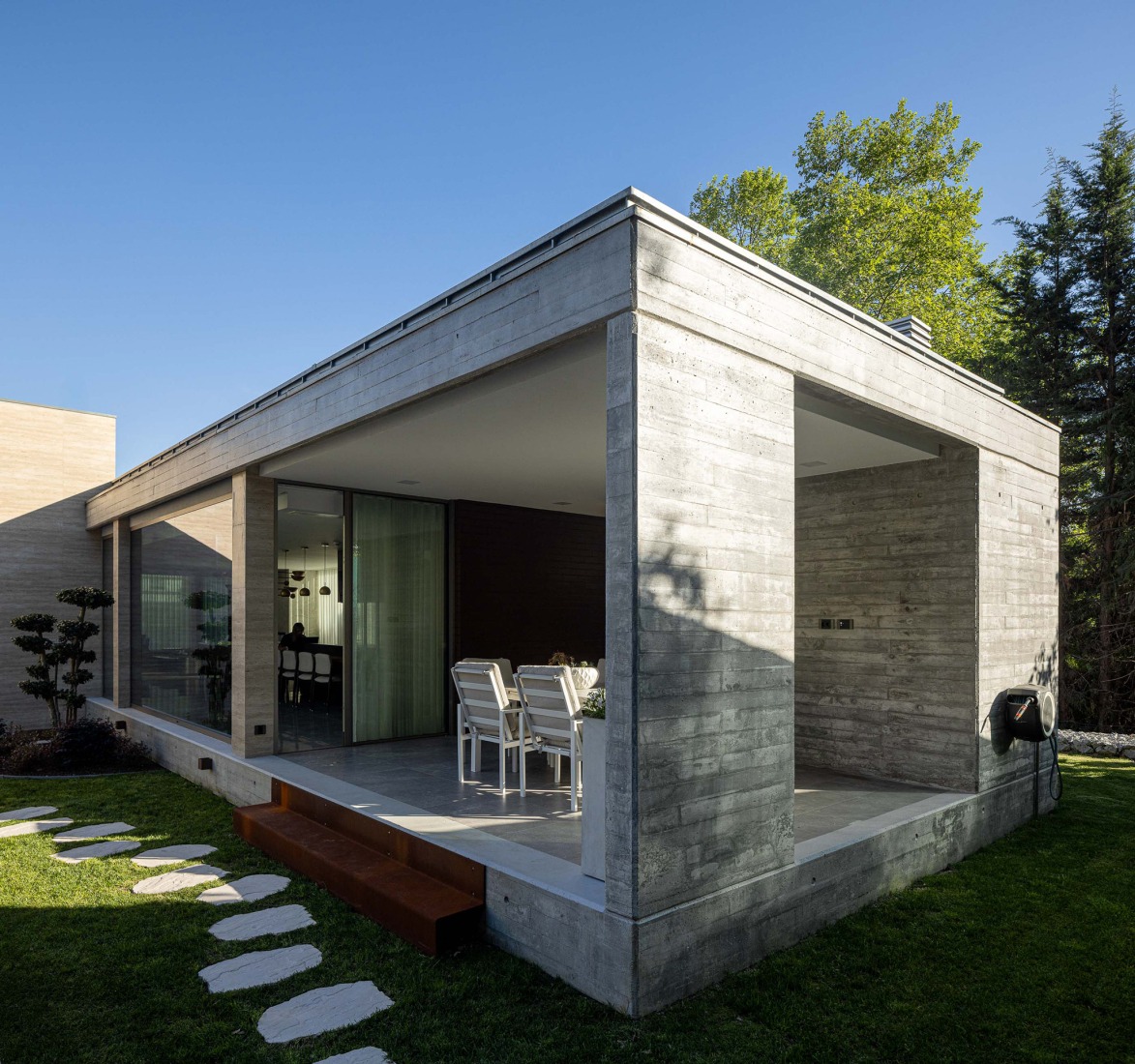 Habitação CL por Artequitectos. Fotografía por Ivo Tavares Studio.