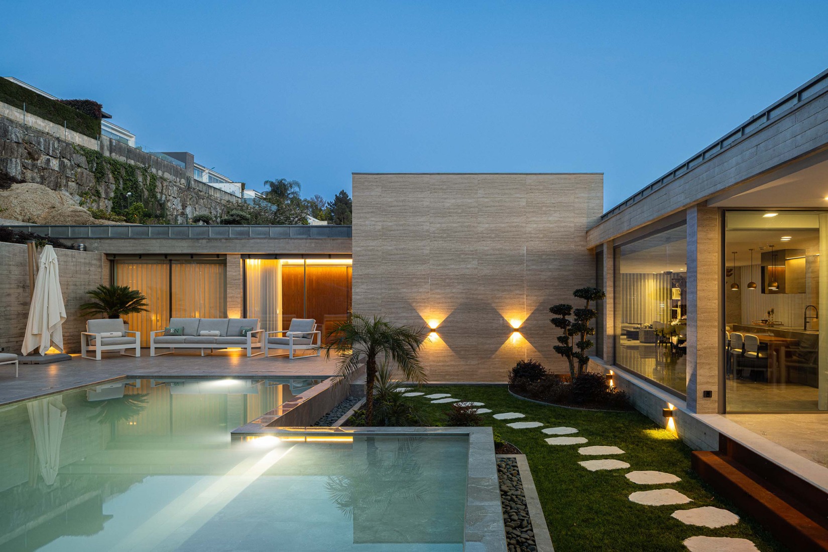 Habitação CL por Artequitectos. Fotografía por Ivo Tavares Studio.