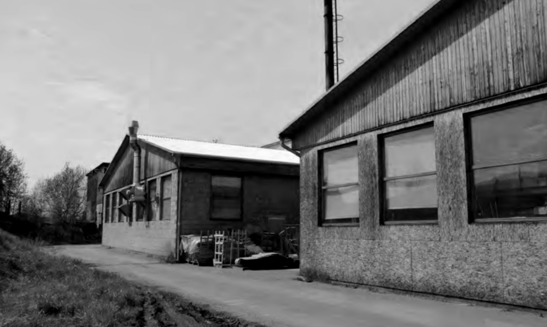 Estado original. Sede central y sala de exposición de Janošík por Jakub Janošík.