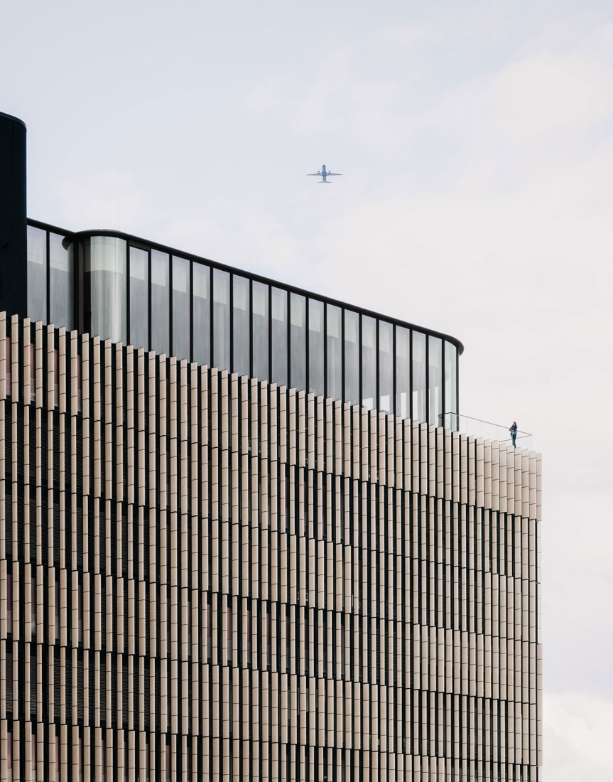 «Post Headquarters - Helix» por Metaform. Fotografía por Simon Menges y Nino Tugushi.