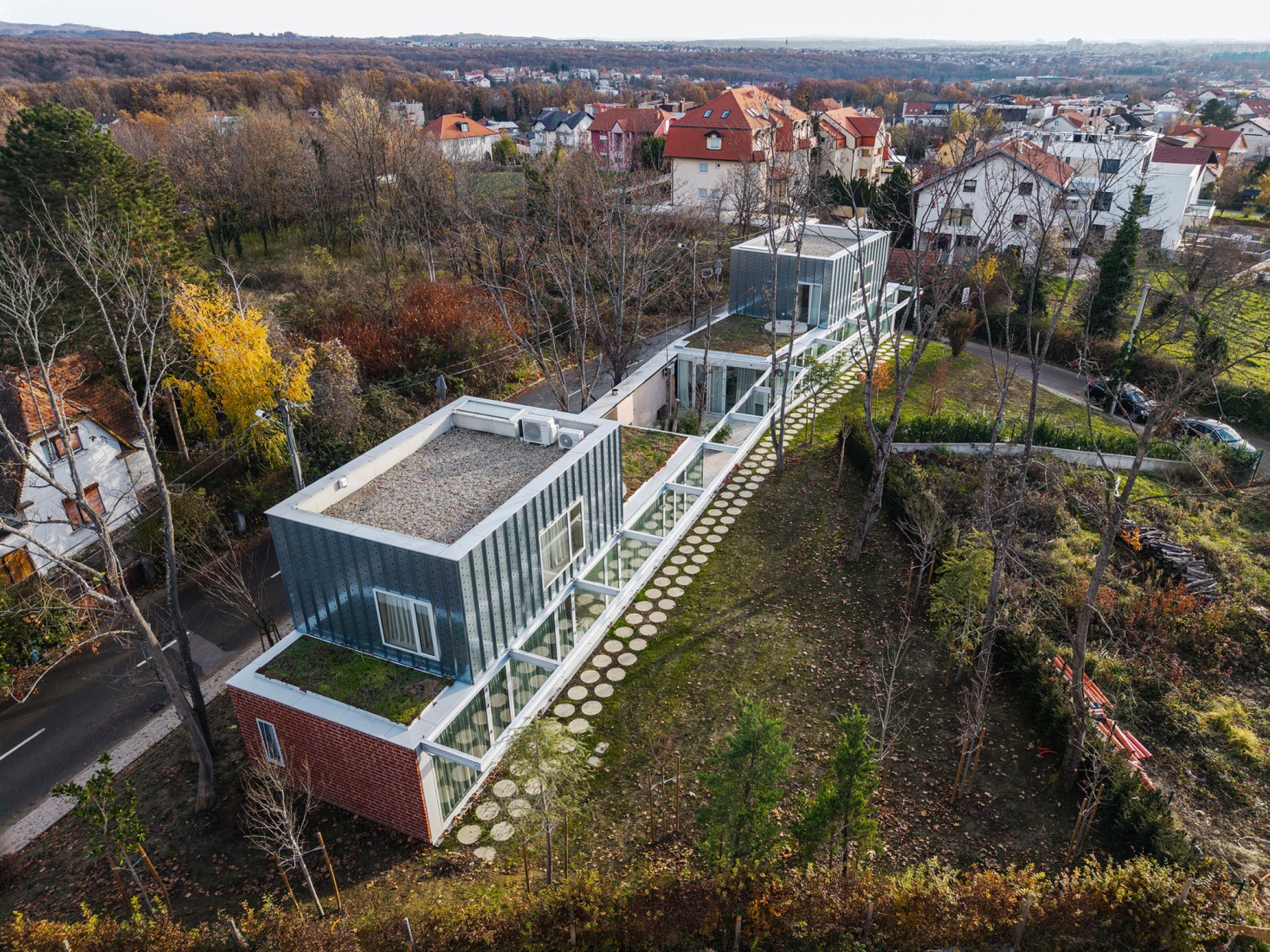 Double Villa Bukovac by njiric+ arhitekti. Photograph by Danijel Krznaric.