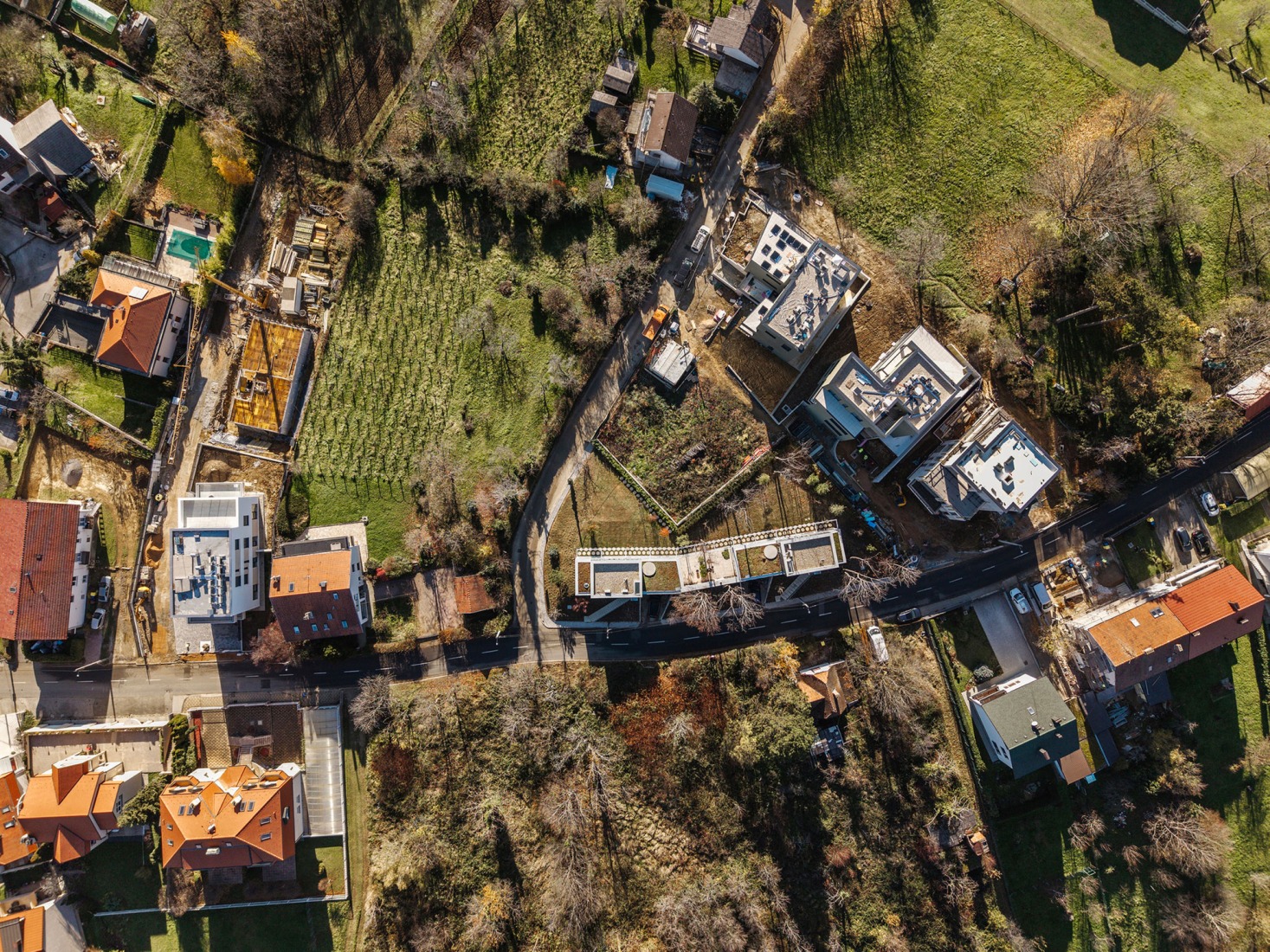 Double Villa Bukovac by njiric+ arhitekti. Photograph by Danijel Krznaric.