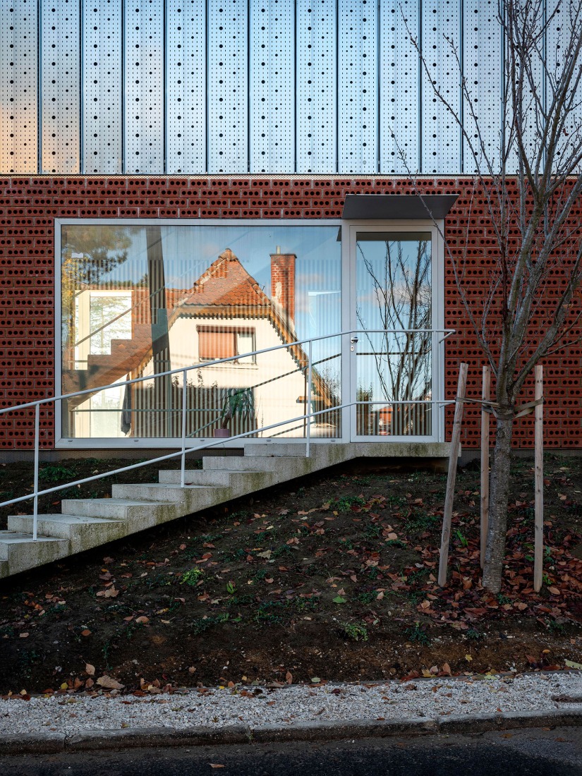 Double Villa Bukovac by njiric+ arhitekti. Photograph by Bosnic+Dorotic.