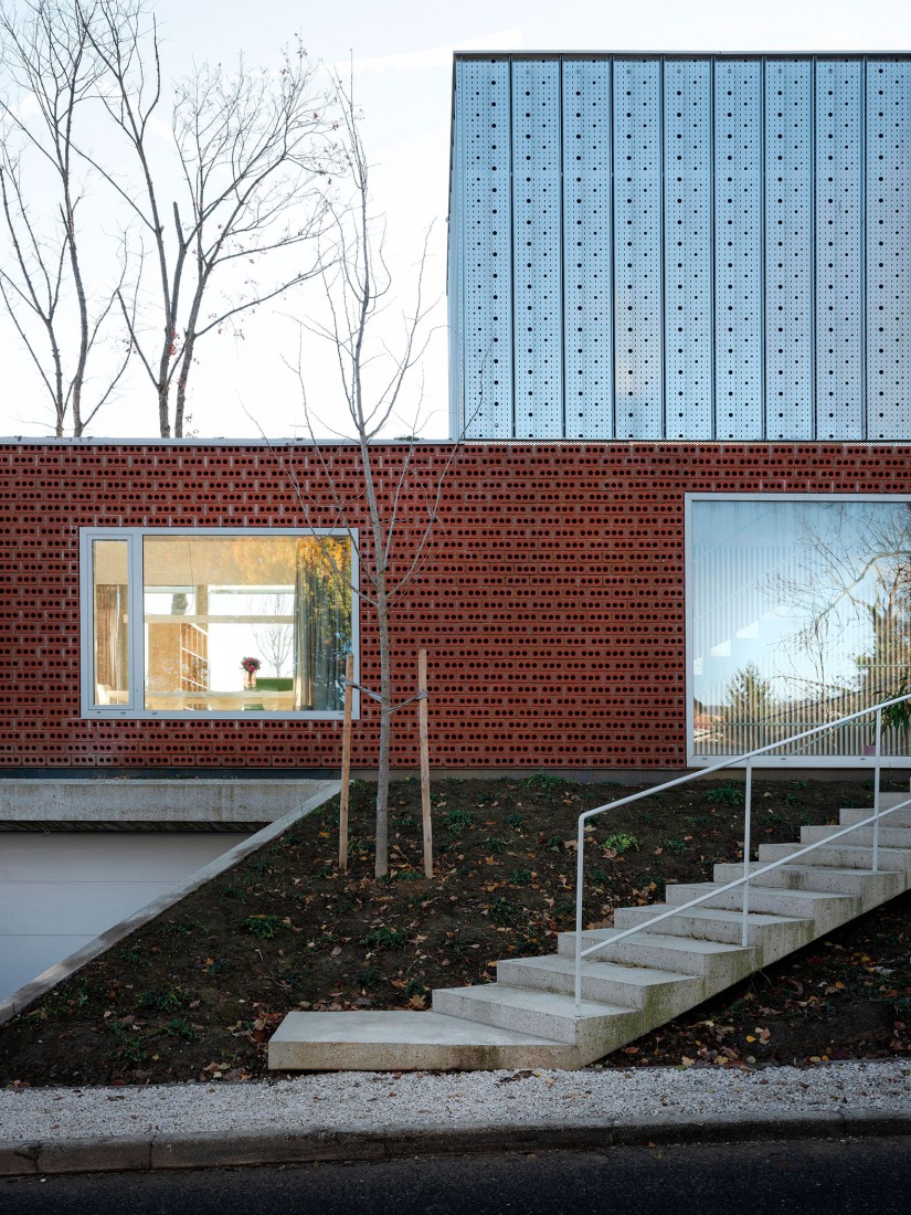 Double Villa Bukovac by njiric+ arhitekti. Photograph by Bosnic+Dorotic.