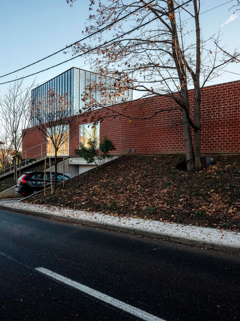 Double Villa Bukovac by njiric+ arhitekti. Photograph by Bosnic+Dorotic.