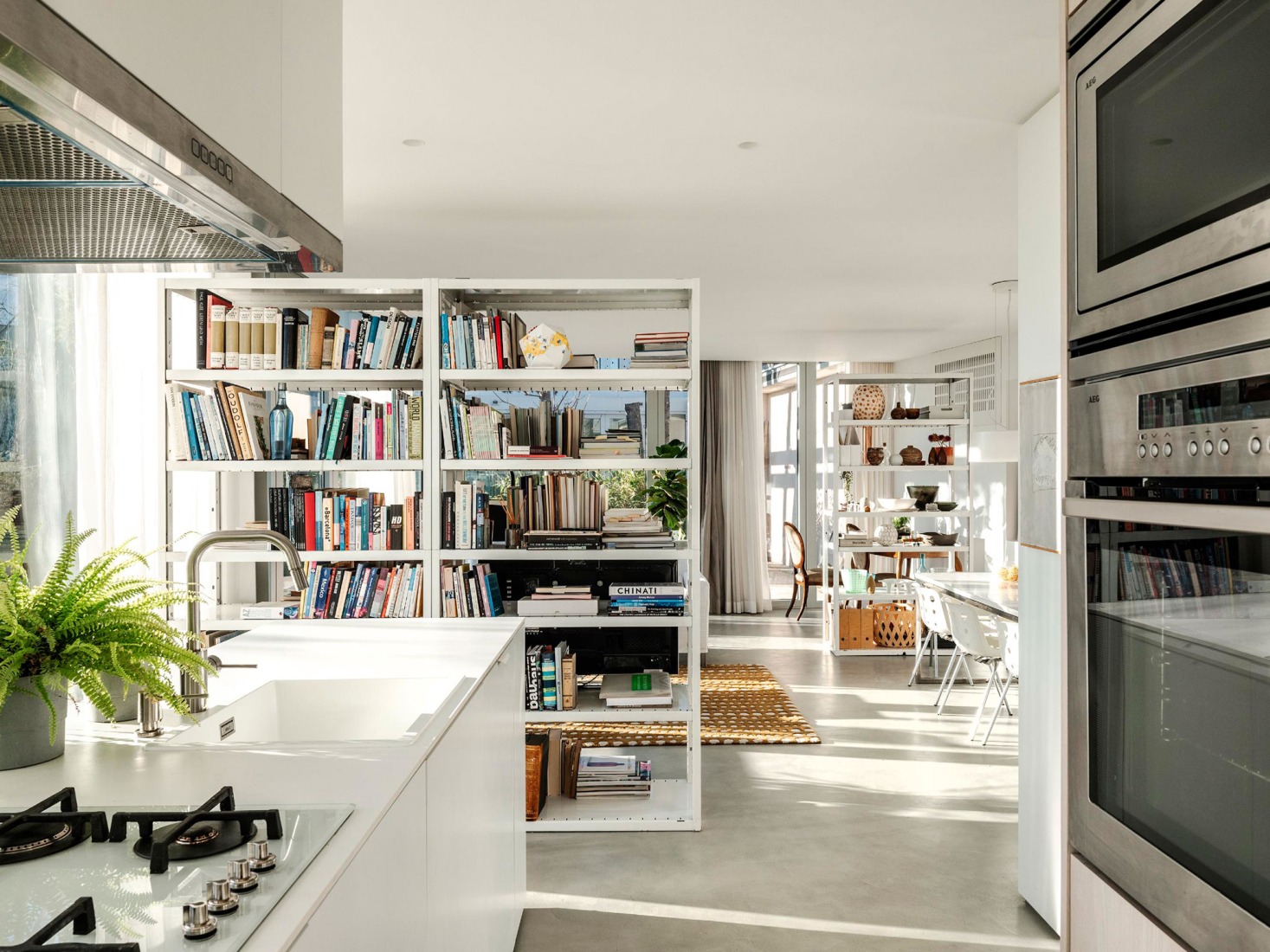 Double Villa Bukovac by njiric+ arhitekti. Photograph by Bosnic+Dorotic.