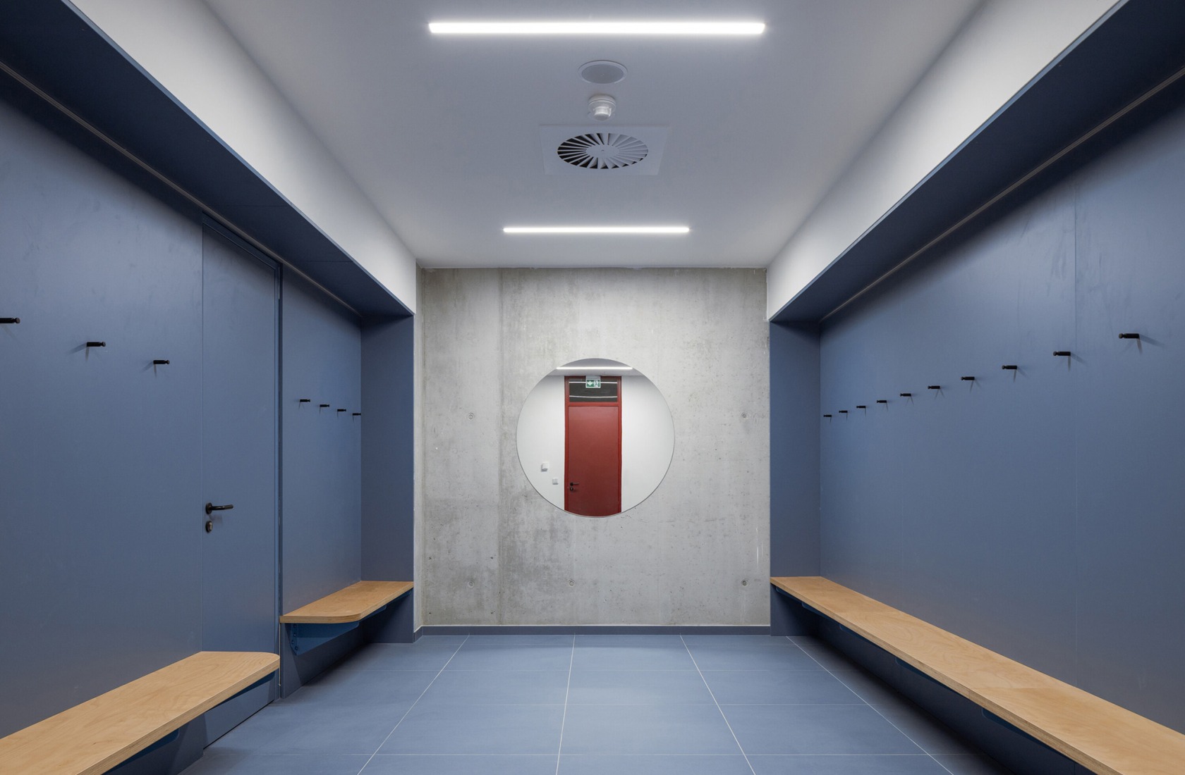 VIDA Elementary School by OVA. Photograph by Alex Shoots Buildings.