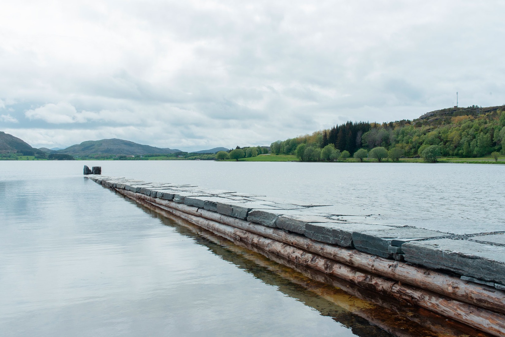«Sundshopen», rutas panorámicas noruegas por Rever and Drage. Fotografía por Tom Auger.