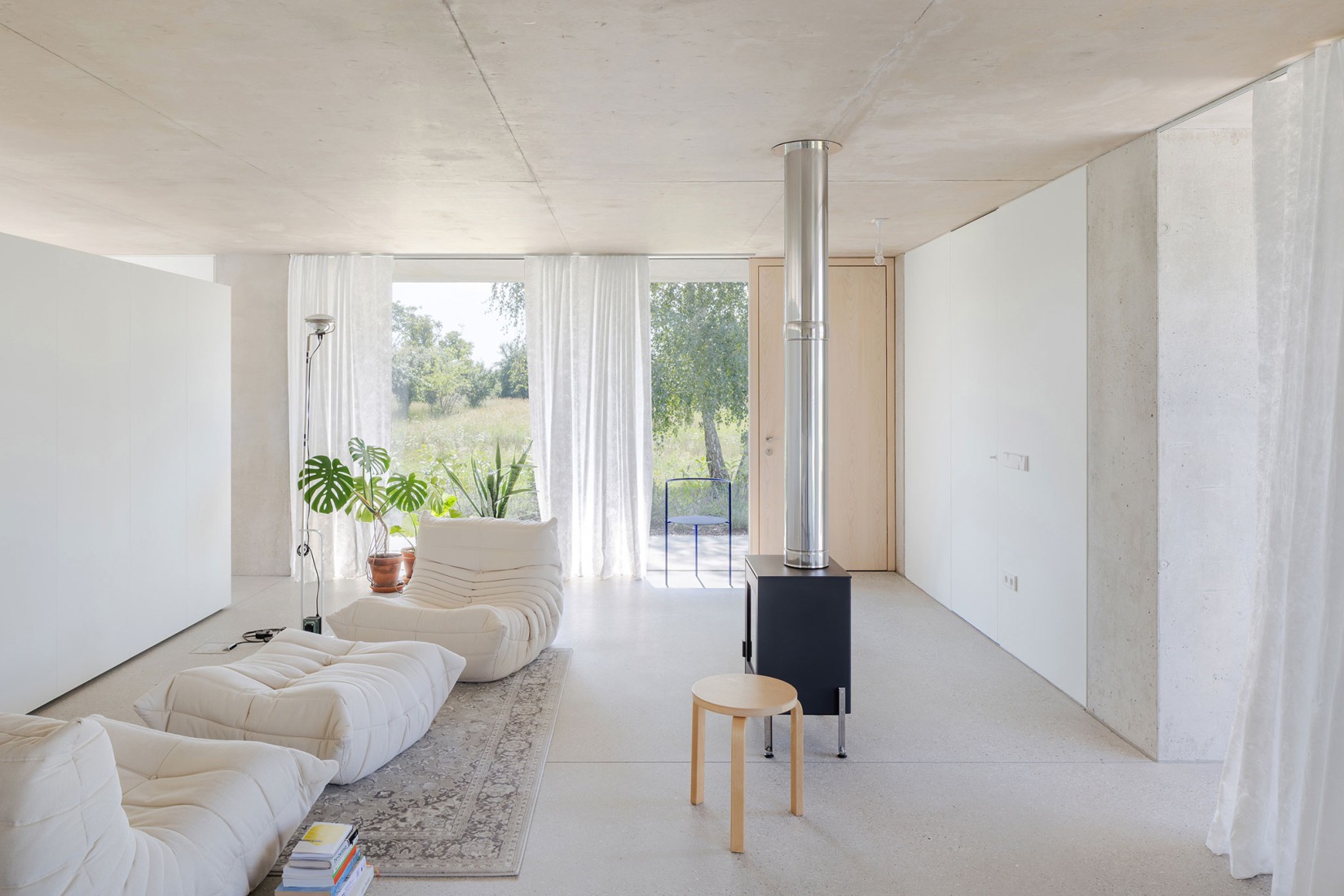 House on the Edge of the Plain by Skupaj arhitekti. Photograph by Ana Skobe