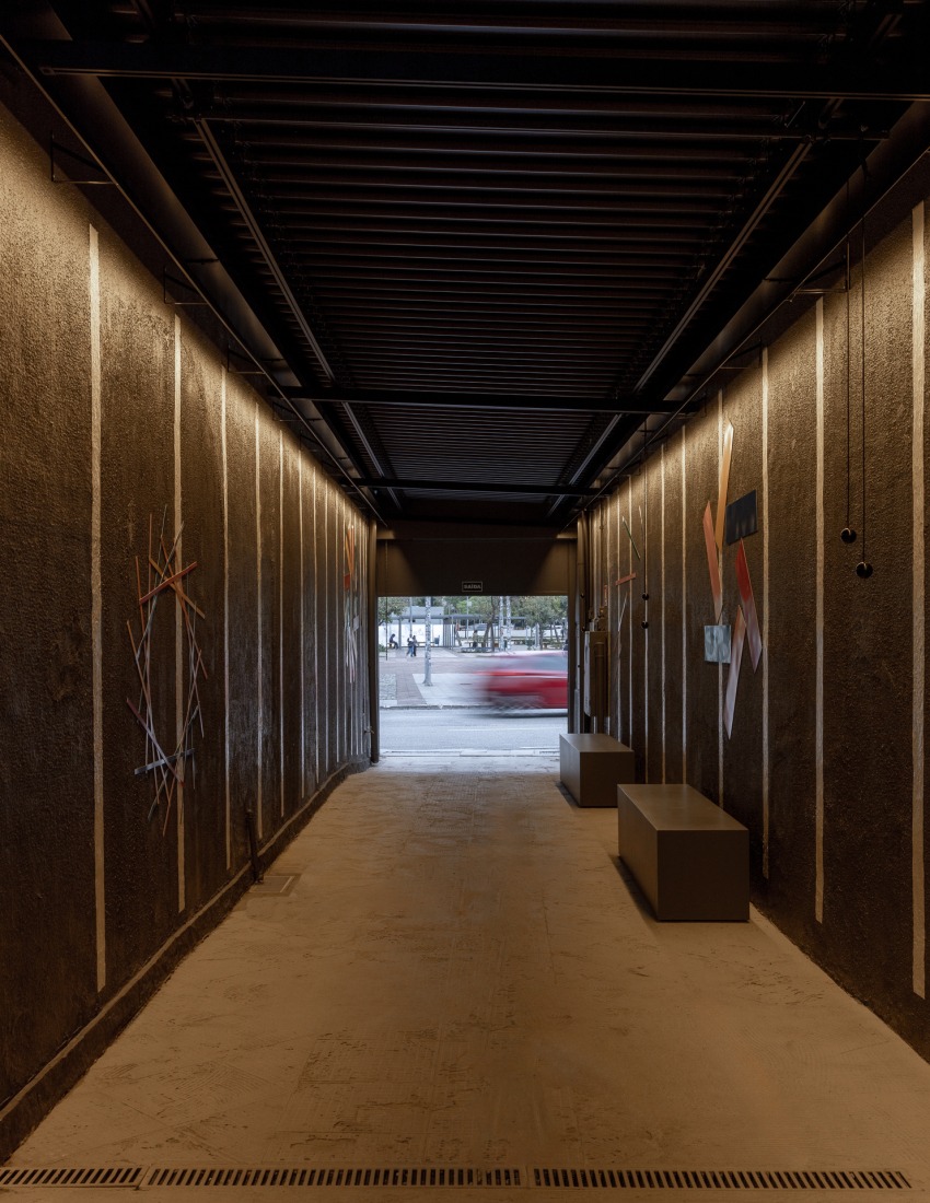 ViaFoto by Superlimão. Photograph by Maira Acayaba.