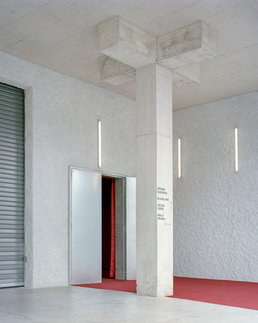 Temporary Spaces for Slovenian National Theatre Drama by Vidic Grohar Arhitekti. Photograph by Maxime Delvaux.