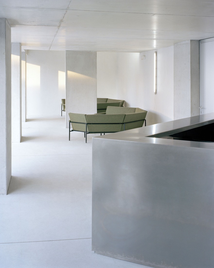 Temporary Spaces for Slovenian National Theatre Drama by Vidic Grohar Arhitekti. Photograph by Maxime Delvaux.