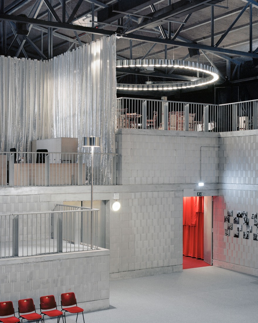 Temporary Spaces for Slovenian National Theatre Drama by Vidic Grohar Arhitekti. Photograph by Maxime Delvaux.