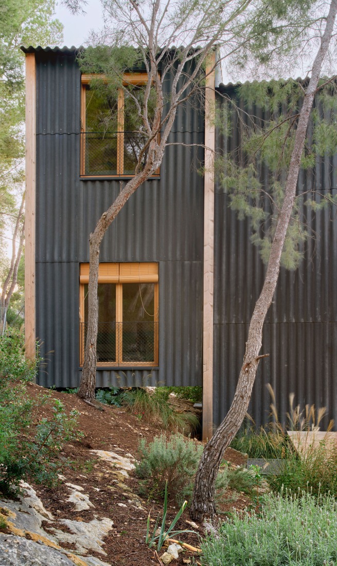 "Casa CLO" by Alventosa Morell Arquitectes. Photograph by José Hevia.