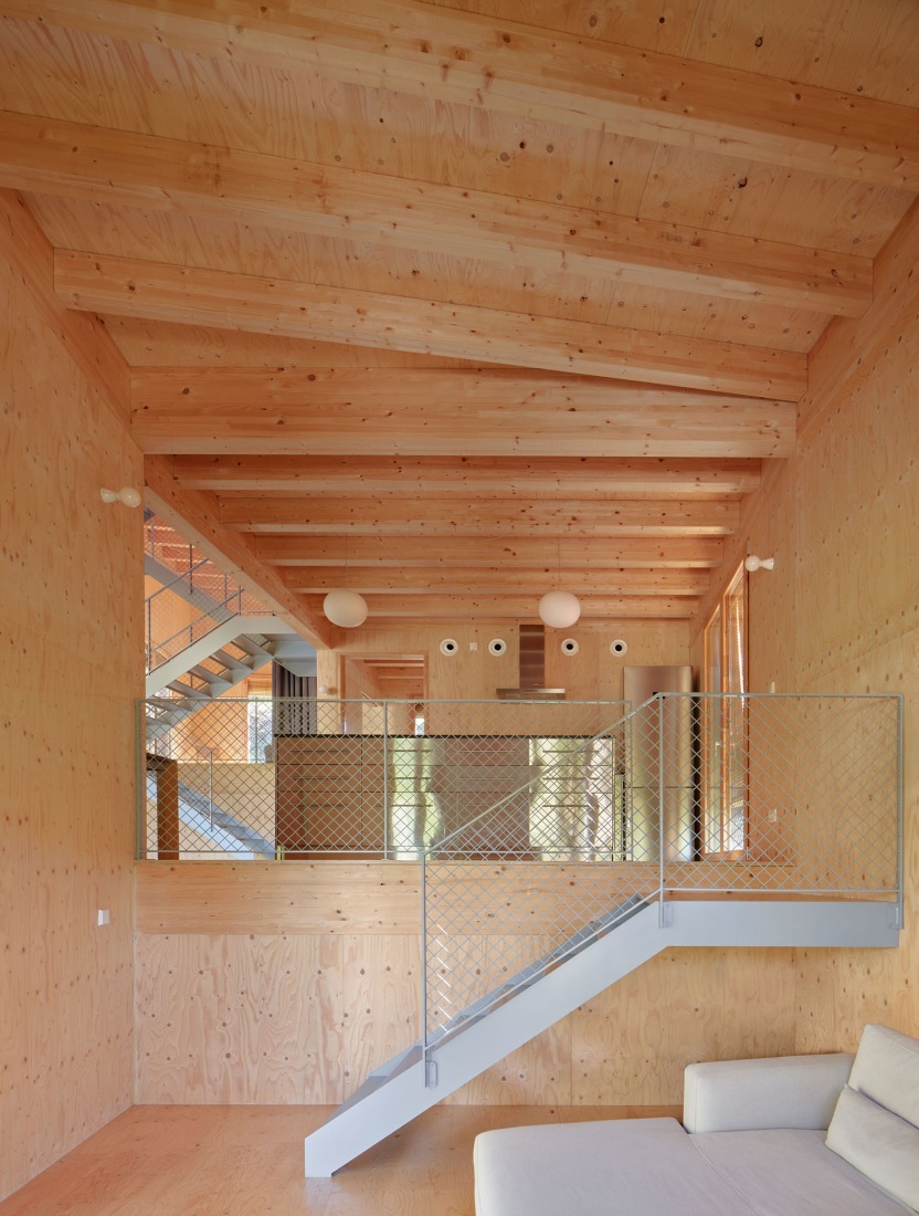 "Casa CLO" by Alventosa Morell Arquitectes. Photograph by José Hevia.