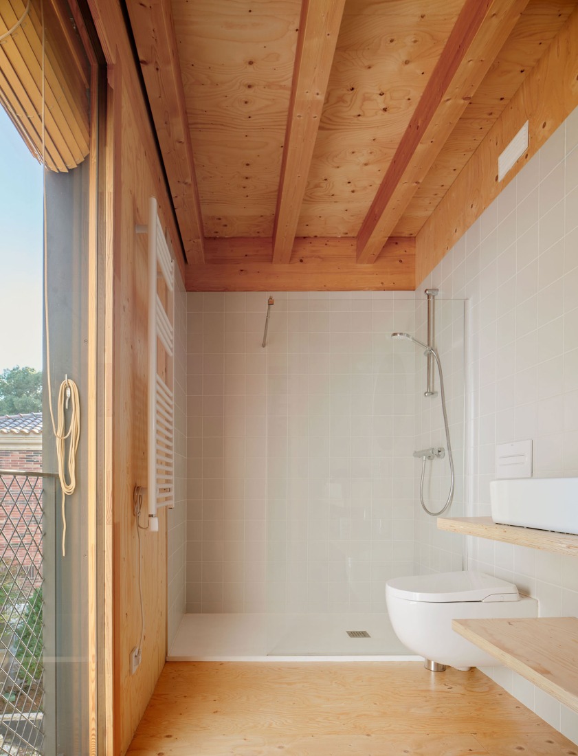 "Casa CLO" by Alventosa Morell Arquitectes. Photograph by José Hevia.