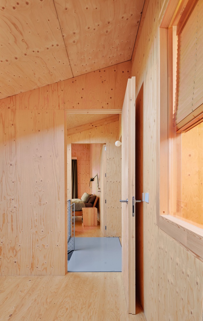 "Casa CLO" by Alventosa Morell Arquitectes. Photograph by José Hevia.