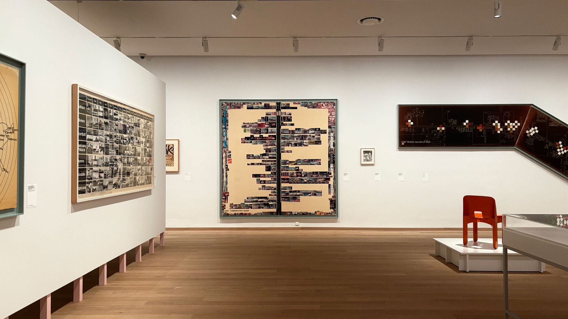 «Denise Scott Brown. City. Street. House» at the Bilbao Museoa. Photograph courtesy of mayorga + fontana arquitectura.