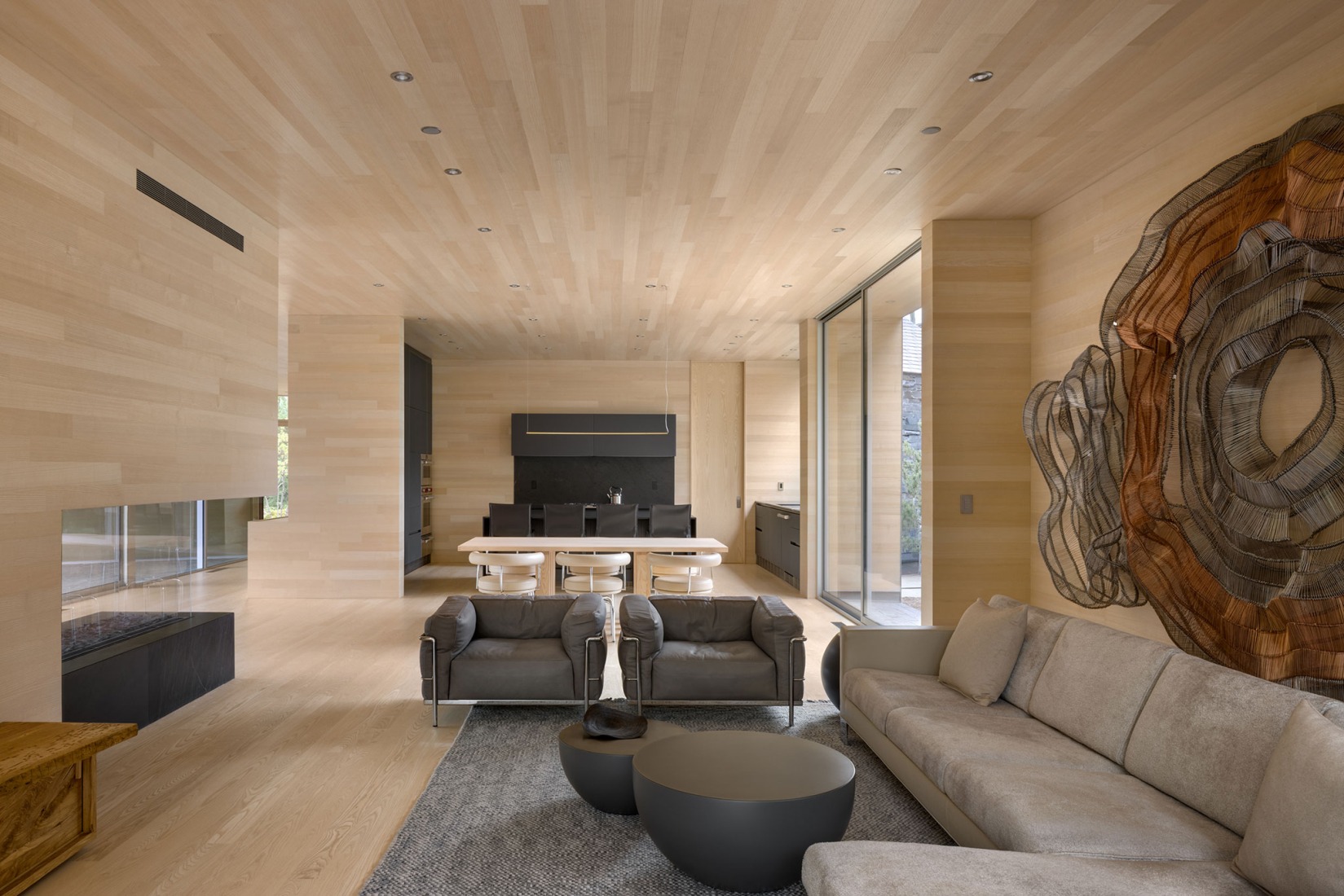 Lakeside by Disbrow Iannuzzi. Photograph by Rafael Gamo.